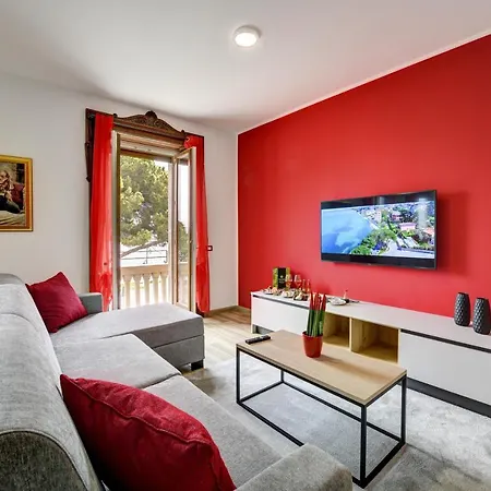 Desenzanoloft Official Partner Marriott Homes & Villas - Palazzo Visconti Luxury Suite Apartment *