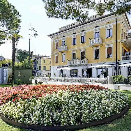 Desenzanoloft Palazzo Visconti Luxury * Desenzano del Garda