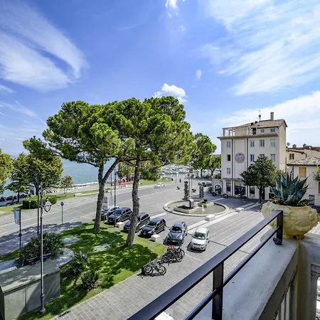 Appartamento Desenzanoloft Palazzo Visconti Luxury *